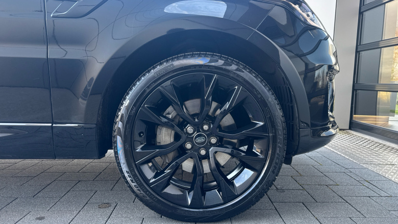 Land Rover Range Rover Sport 3.0 D300 HSE Silver 5dr Auto Diesel Estate